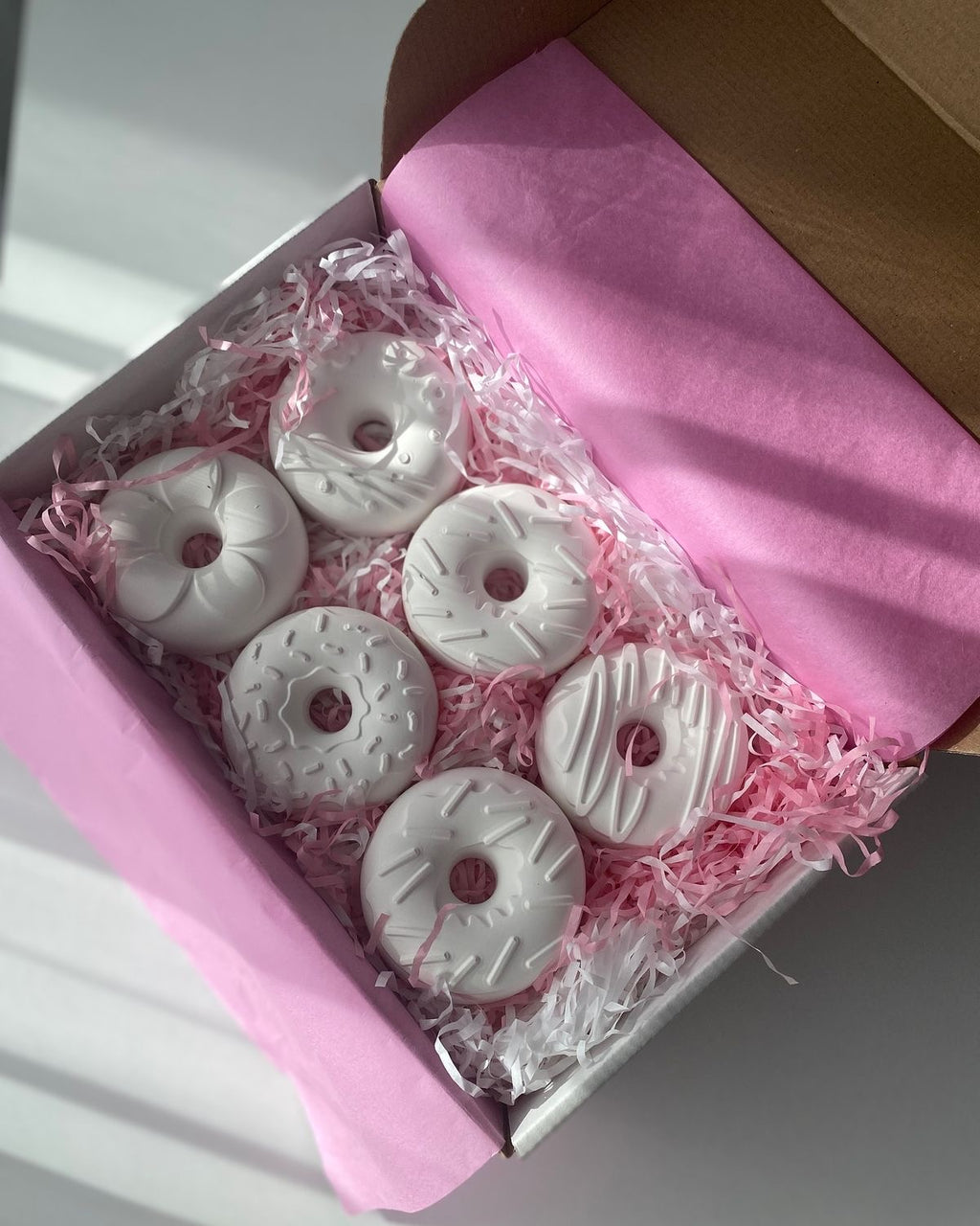 Donuts DIY Painting Kit 🍩🎨 (Box of 6 Donuts)